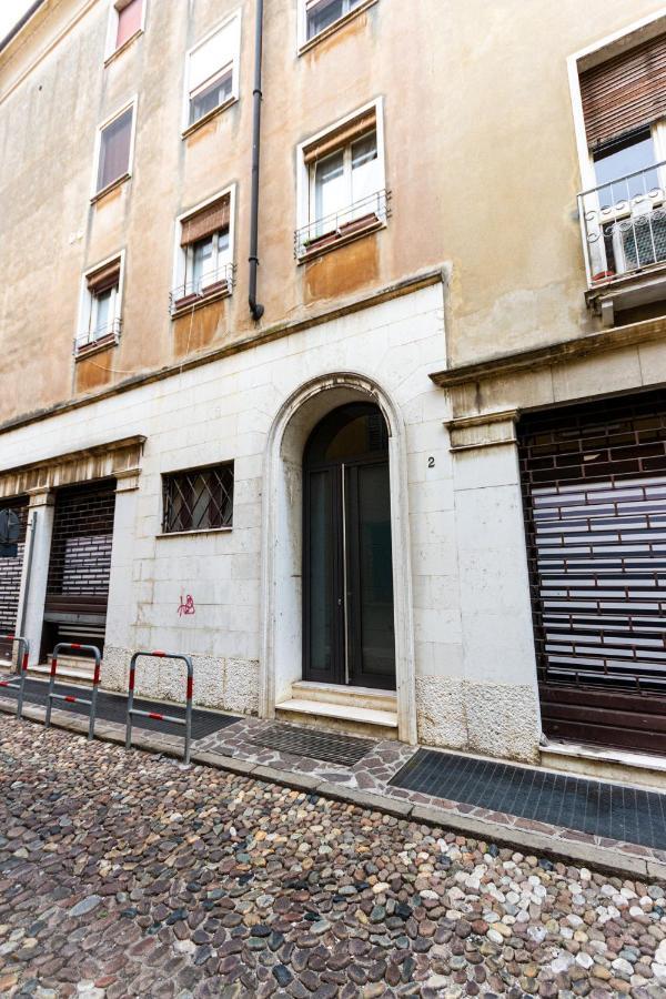 Flower Apartment Μάντοβα Εξωτερικό φωτογραφία